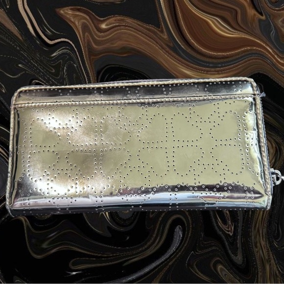 Kate Spade Metro Spade Jemima
Wristlet / Clutch - Picture 2 of 10